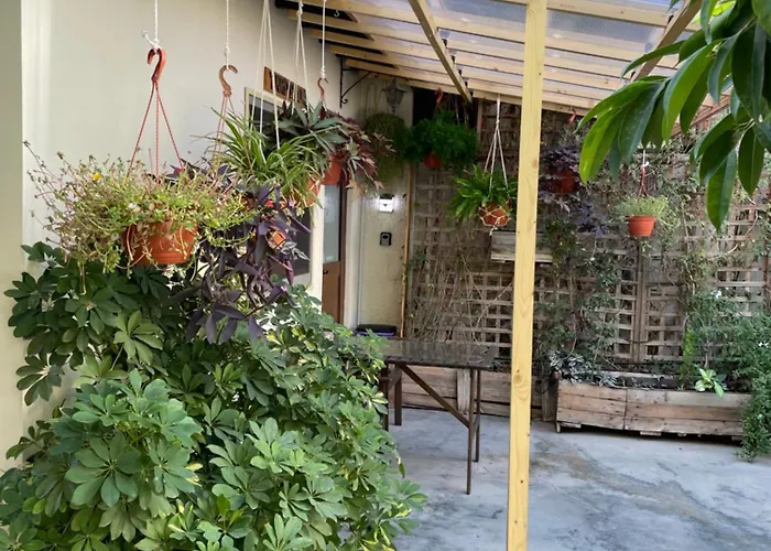 Apartmán Yard With Private Entrance *