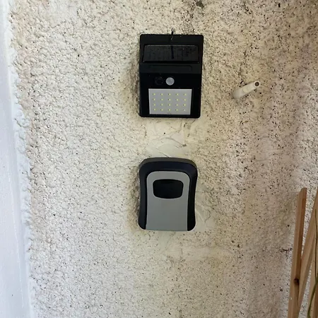 Apartment Yard With Private Entrance