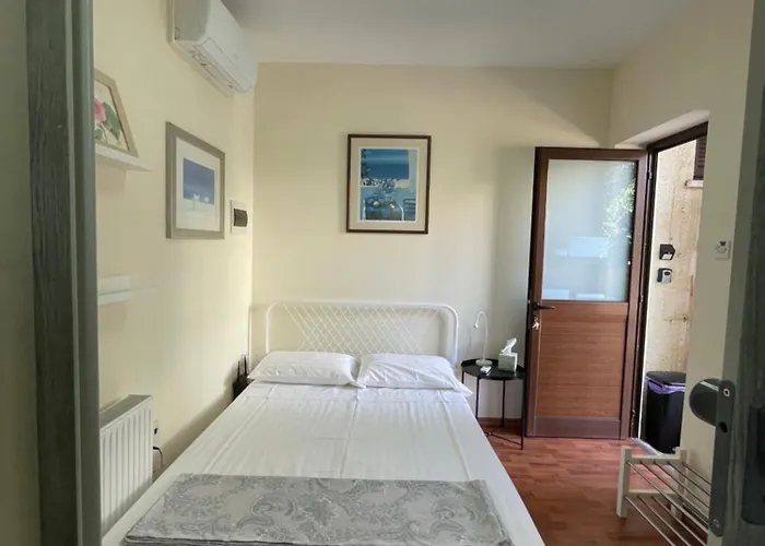 アパート Yard With Private Entrance ラルナカ